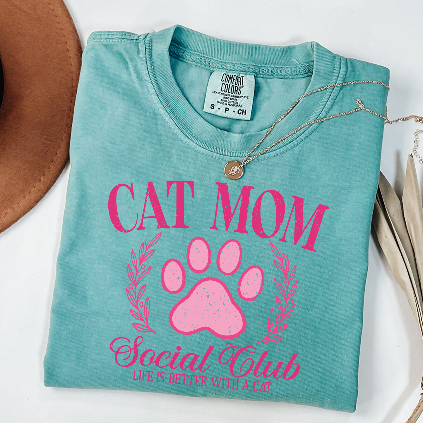 Cat Mom Social Club T-Shirt – Vintage Tee for Cat Lovers, Pink Paw Print Design