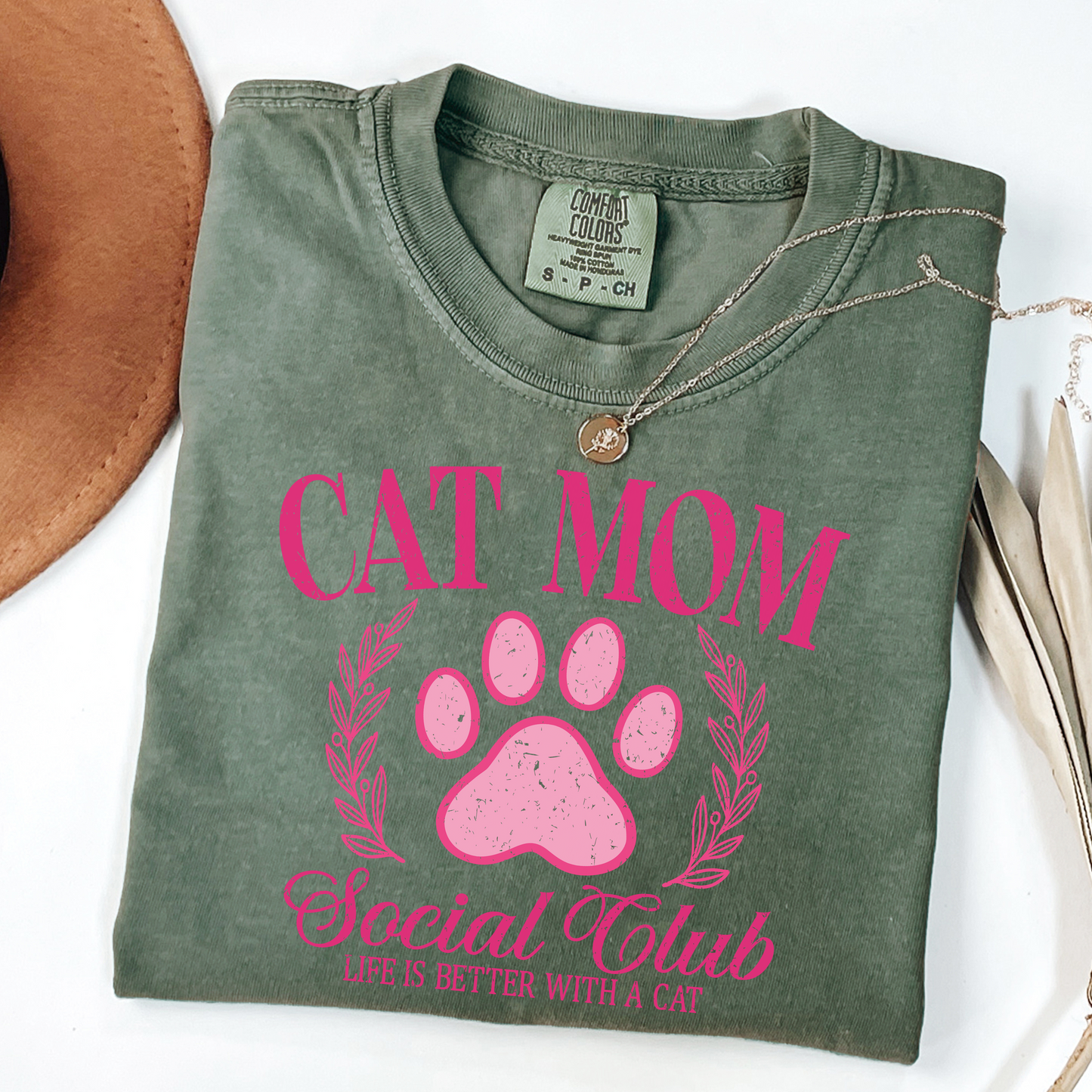 Cat Mom Social Club T-Shirt – Vintage Tee for Cat Lovers, Pink Paw Print Design