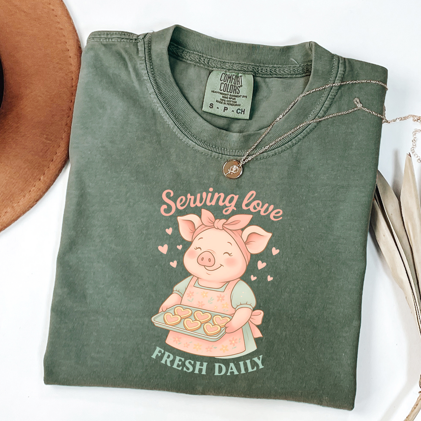 Serving Love Fresh Daily Pig T-Shirt – Cute Pastel Farm Animal Tee for Women & Pet Lovers